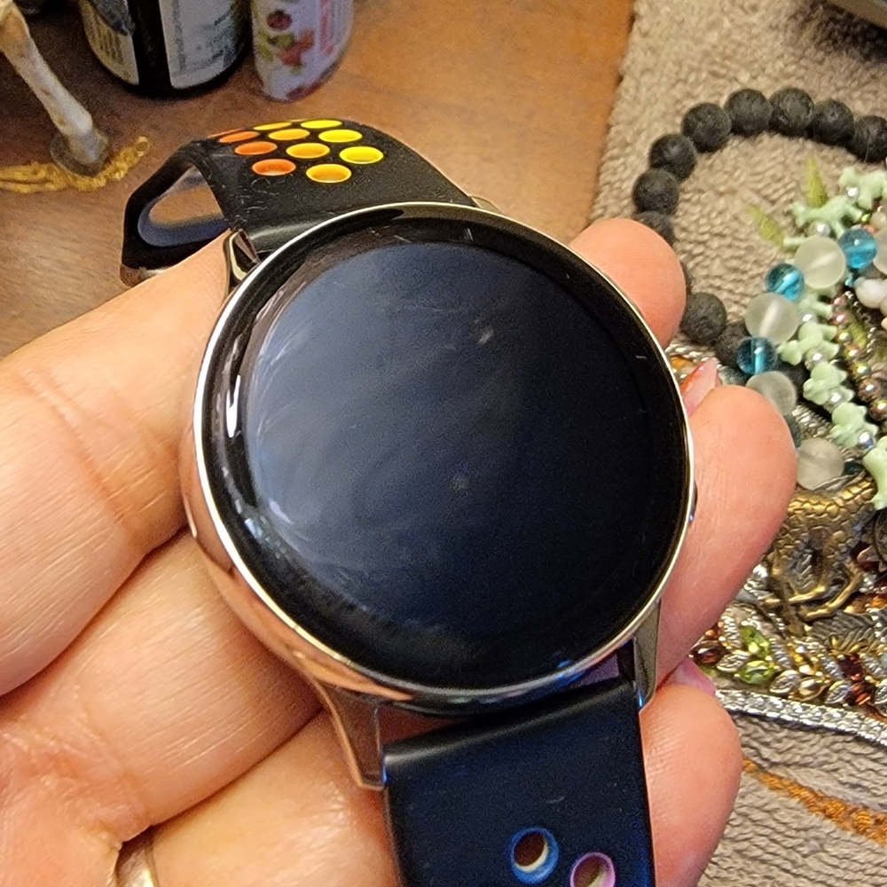 Samsung Smart Watch - Picture 4 of 11